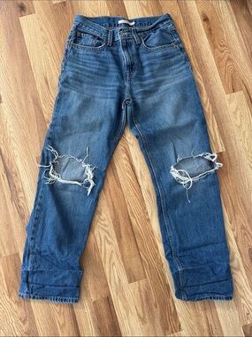 WoMen's Distressed Blue Ripped Jeans